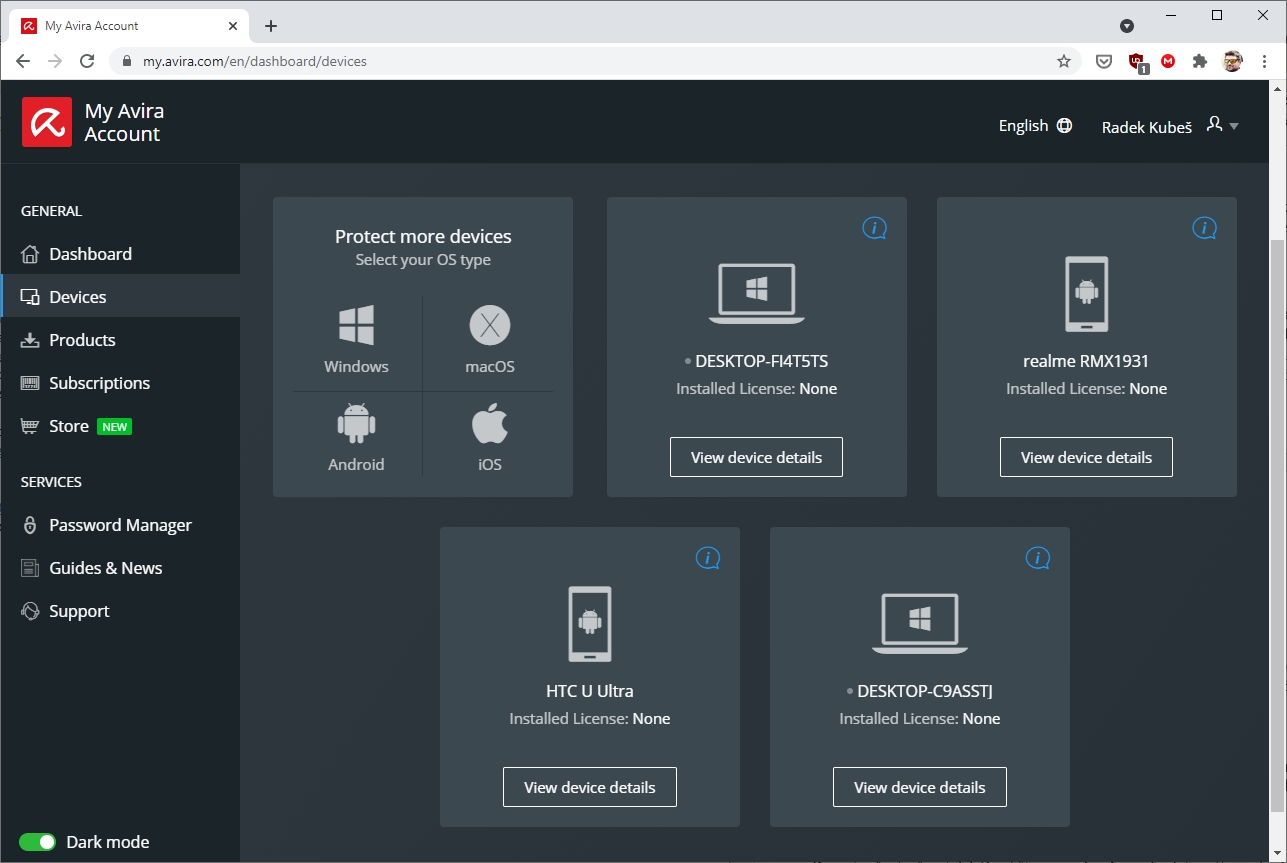 Po vytvoření uživatelského účtu na webu Avira budete mít z jednoho místa pod kontrolou zabezpečení všech svých počítačů a mobilních zařízení. Zjistíte zde, jaké bezpečnostní komponenty jsou v jednotlivých zařízeních instalovány a také odsud můžete ovládat instalaci dalších nástrojů Avira. | Zdroj: Avira Free Security