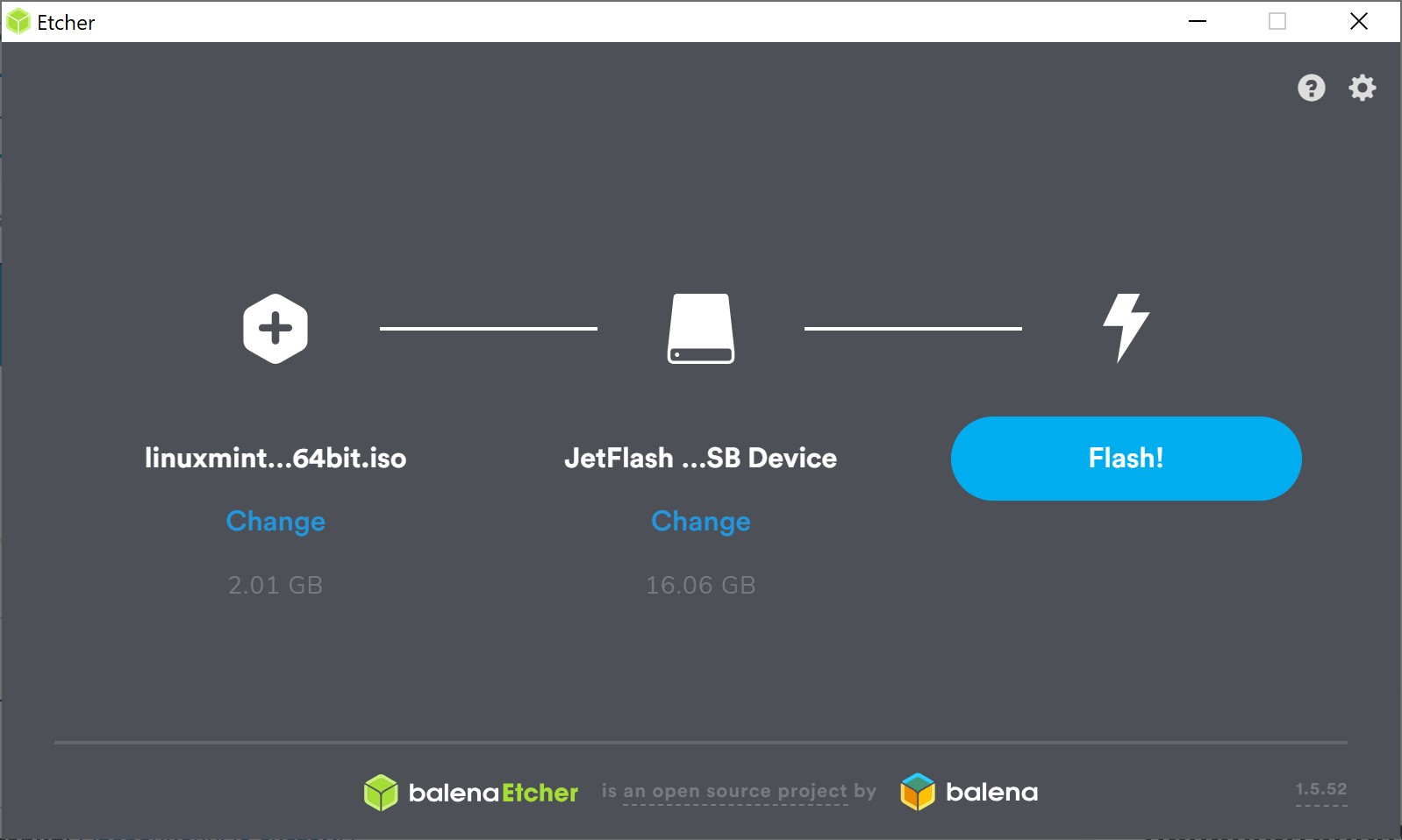 Pomocí programu Etcher můžete snadno vypálit obrazy operačního systému na SD karty a flash disky ve třech jednoduchých krocích. Připojíte flash disk, spustíte Etcher, vyberete obraz systému a spustíte vytvoření bootovatelného disku. | Zdroj: Tails OS