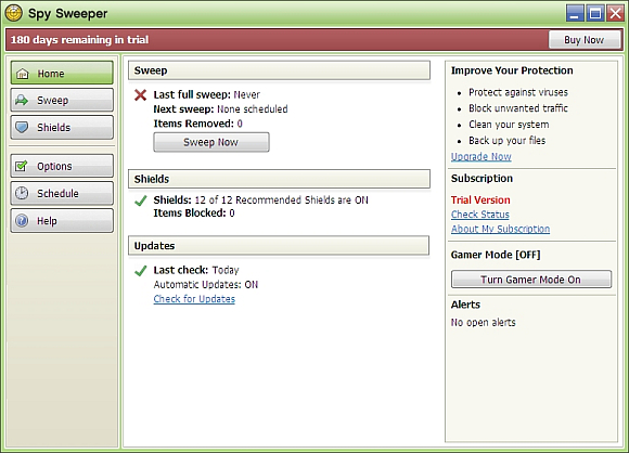 Stav zabezpečení: Hlavní okno  zobrazuje informace o kontrolách, stavu štítů a databázi spywaru.